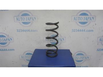Пружина задньої підвіски INFINITI G25/G35/G37/Q40 06-14