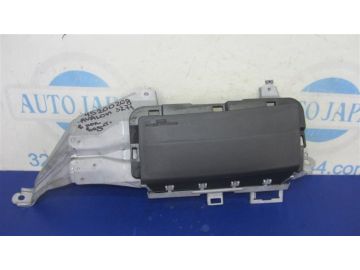 Подушка безпеки в коліна лів. TOYOTA AVALON 05-12