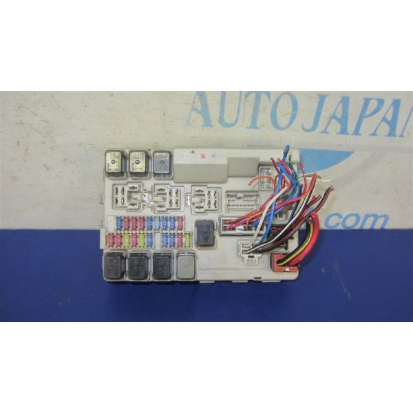 Блок запобіжників моторний відсік NISSAN ALTIMA L31 01-06 284B7-AQ006