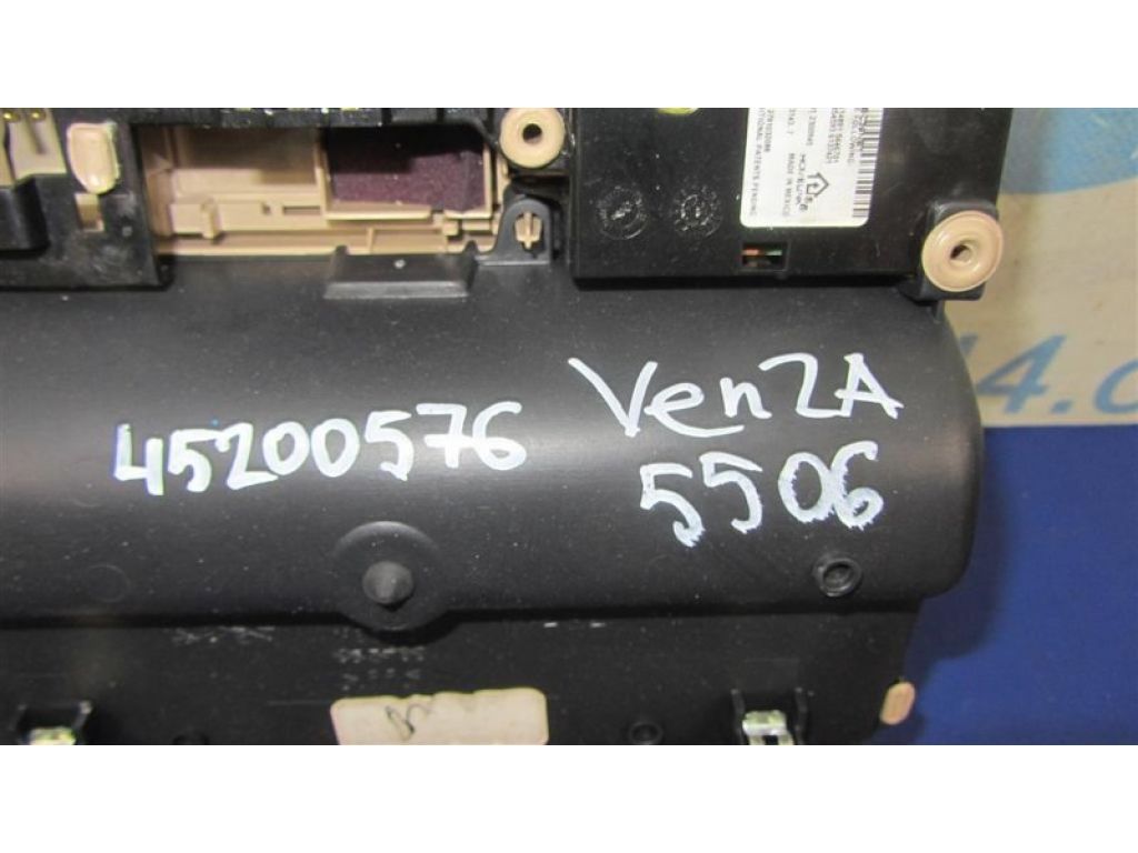 63650-0T020-A0 | Плафон салона передн. TOYOTA VENZA 09-16 - Фото 2