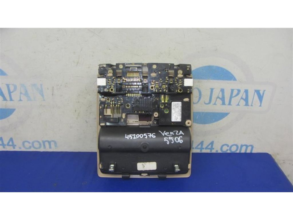 63650-0T020-A0 | Плафон салона передн. TOYOTA VENZA 09-16 - Фото 3