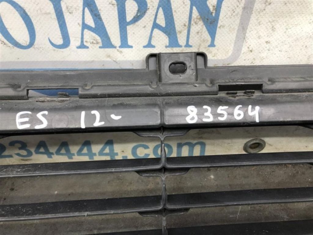 53112-33150 | Решітка переднього бампера LEXUS ES350 12-18 - Фото 2