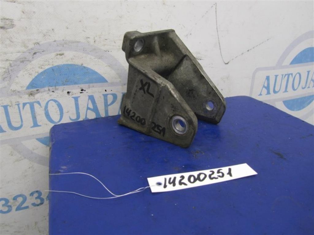 1092A035 | Кронштейн КПП MITSUBISHI OUTLANDER XL 05-13