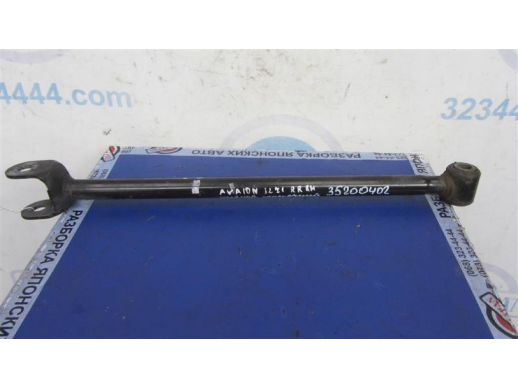 48710-06110 | Рычаг задней подвески поперечный прав. TOYOTA AVALON 05-12