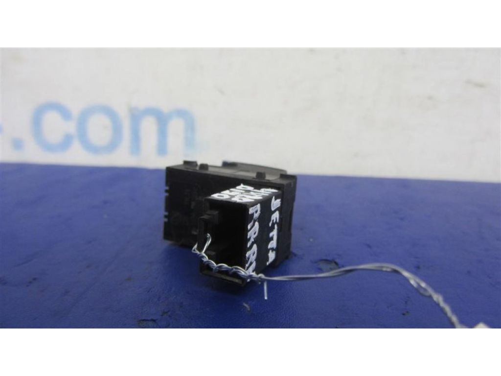 5K0 959 855 | Кнопка стеклоподъемника VOLKSWAGEN JETTA USA 10-17 - Фото 3