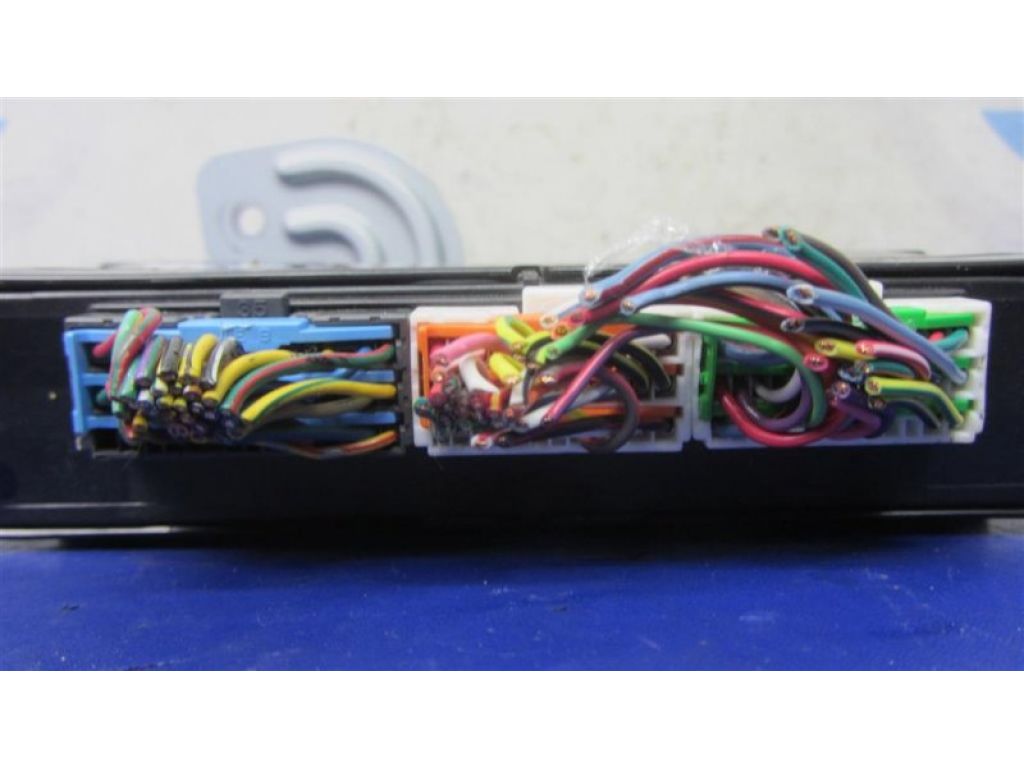 88281XA03A | Блок иммобилайзера SUBARU TRIBECA B10 07-13 - Фото 3