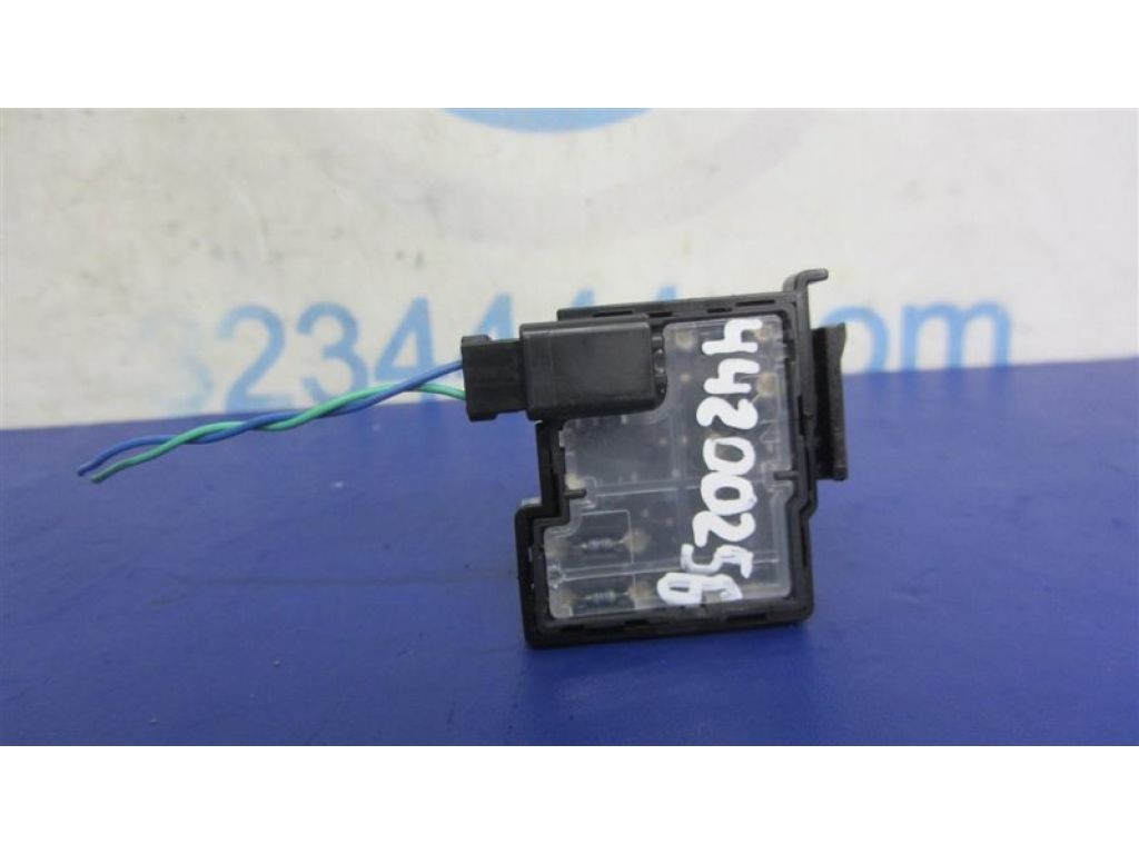 89235-33010 | Кнопка регулювання кермової колонки LEXUS GS 12- - Фото 4