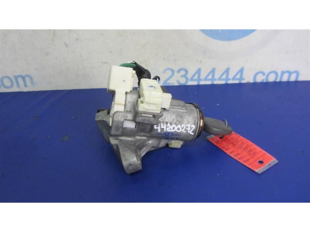 69057-06310 | Замок зажигания TOYOTA CAMRY 50 12-15