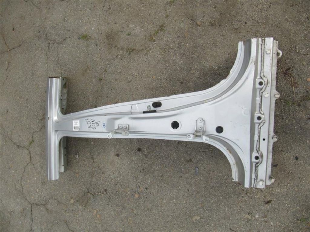 04635-TZ5-A01ZZ | Стойка кузова средняя прав. ACURA MDX (YD3) 13-21