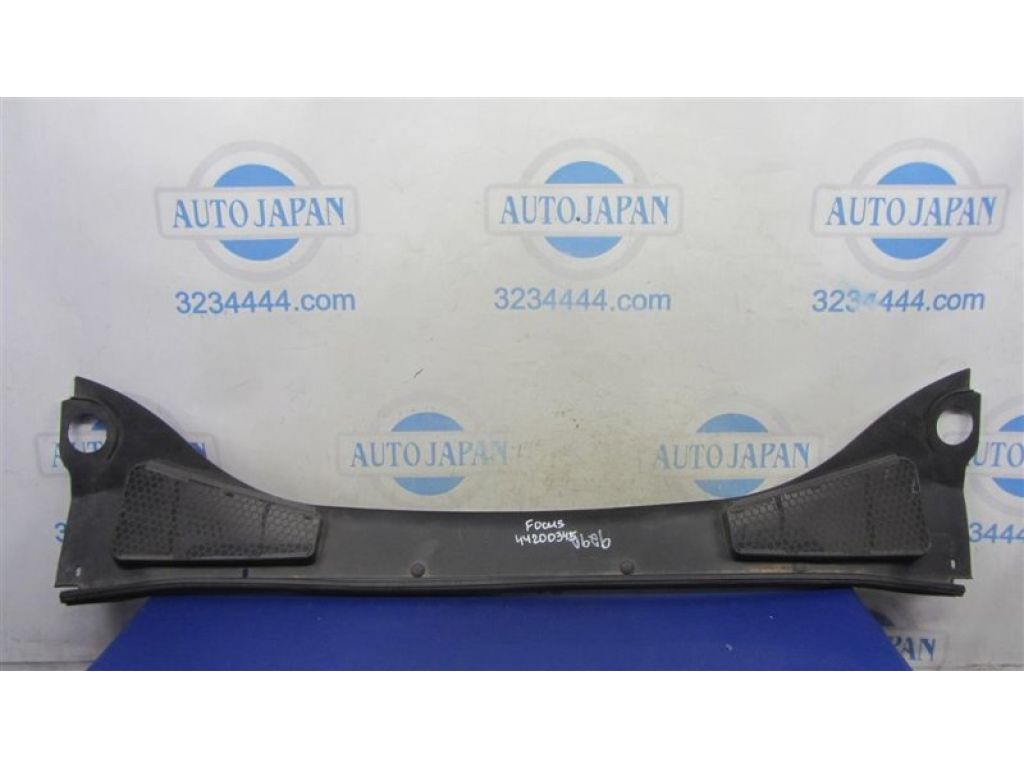 BM51-A02216-AF | Пластик під лобове скло / Жабо FORD FOCUS 10-18