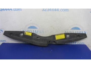 накладка замка капота TOYOTA PRIUS - 30 09-17
