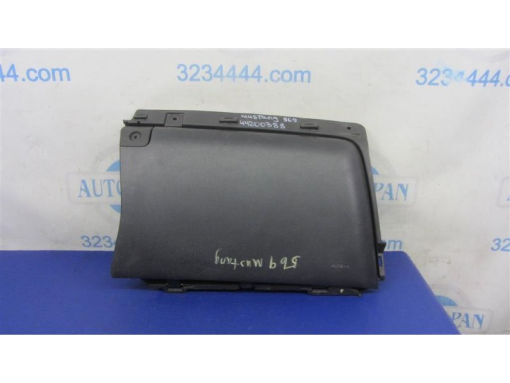 FR3B-6306008-A | Бардачок FORD MUSTANG 15-