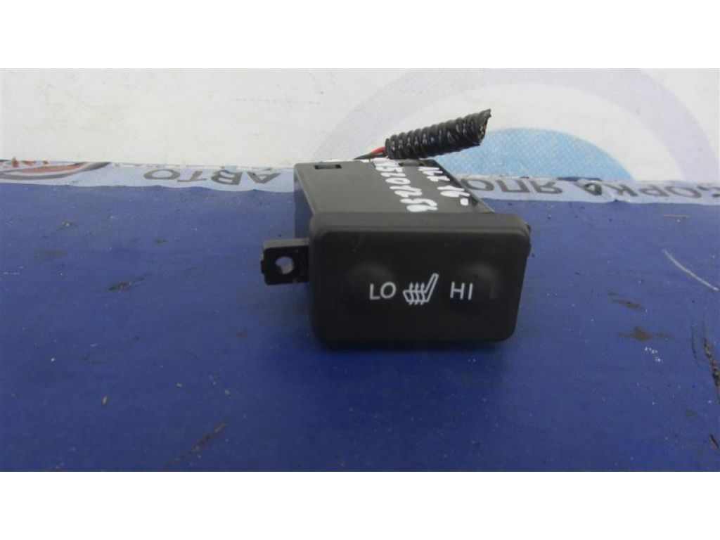 35600-TX6-003 | Кнопка обогрева сидений прав. ACURA ILX 16-19