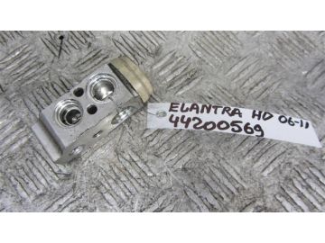 Клапан кондиционера HYUNDAI ELANTRA HD 06-11