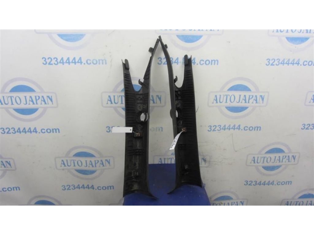 FR3B-6303512-A | Накладка на стійку кузова FORD MUSTANG 15- - Фото 3