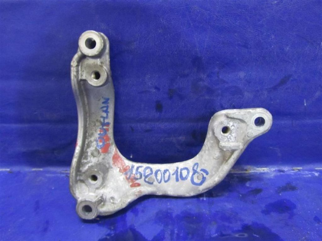 7813A218 | Кронштейн компрессора кондиционера MITSUBISHI ASX / OUTLANDER SPORT 10-21