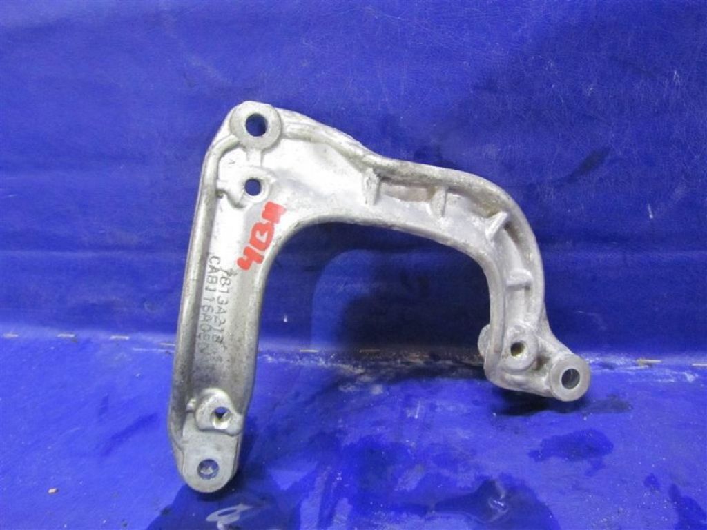 7813A218 | Кронштейн компрессора кондиционера MITSUBISHI ASX / OUTLANDER SPORT 10-21 - Фото 2