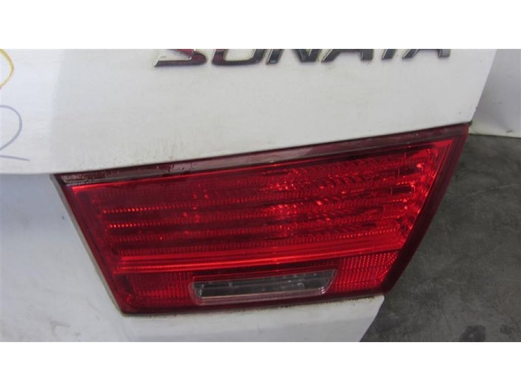 69200-0A500 | Кришка багажника HYUNDAI SONATA NF 04-10 - Фото 4