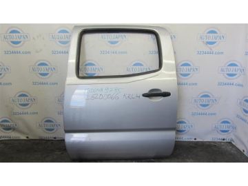 Двері задн. лів. TOYOTA TACOMA 05-15