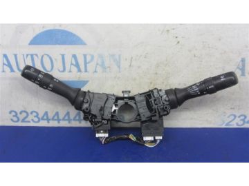 Підрульовий перемикач прав. LEXUS GS350 GS300 05-11