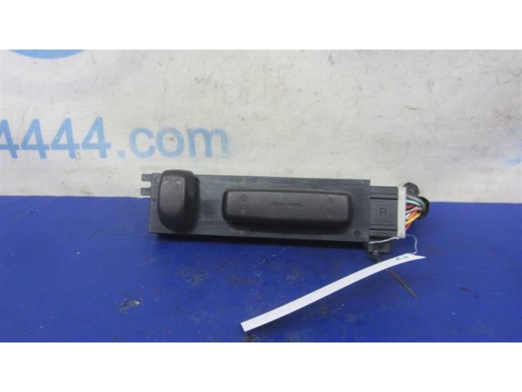 81250-SDD-U71ZL | Кнопка регулировки сиденья передн. прав. ACURA RDX 12-19