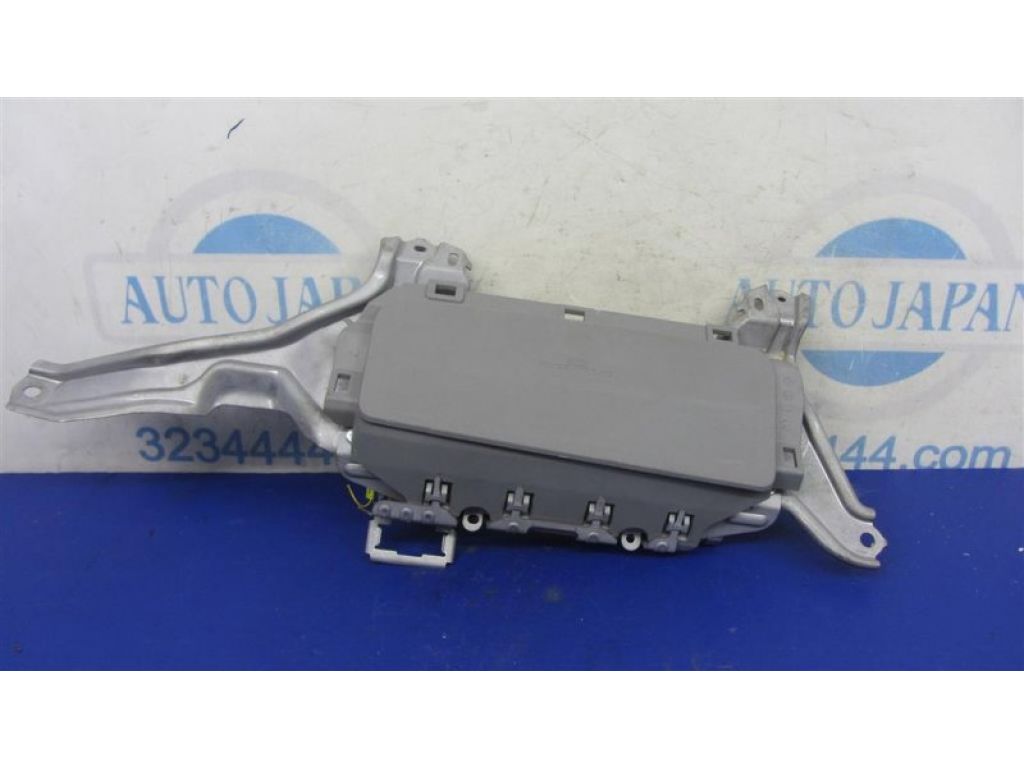 73900-08010-B0 | Подушка безопасности в колени лев. TOYOTA SIENNA 11-16
