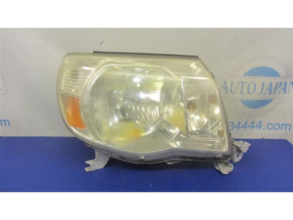 81110-04160 | Фара передн. прав. TOYOTA TACOMA 05-15