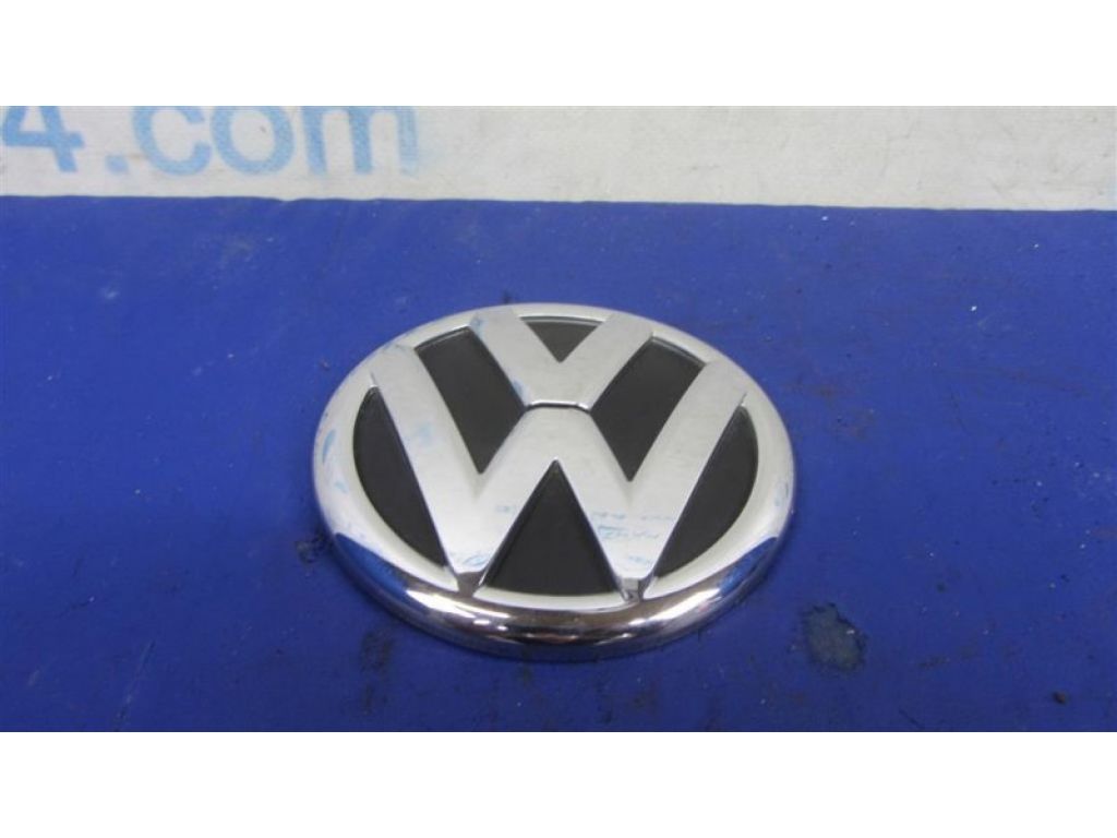 5C6 853 630 | Эмблема VOLKSWAGEN JETTA USA 10-17