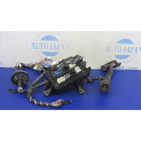 Блок запобіжників моторний відсік TOYOTA TUNDRA 13- 82669-0C010