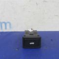 37530-81J20 | Кнопка открывания багажника внутренняя SUZUKI KIZASHI 09-14