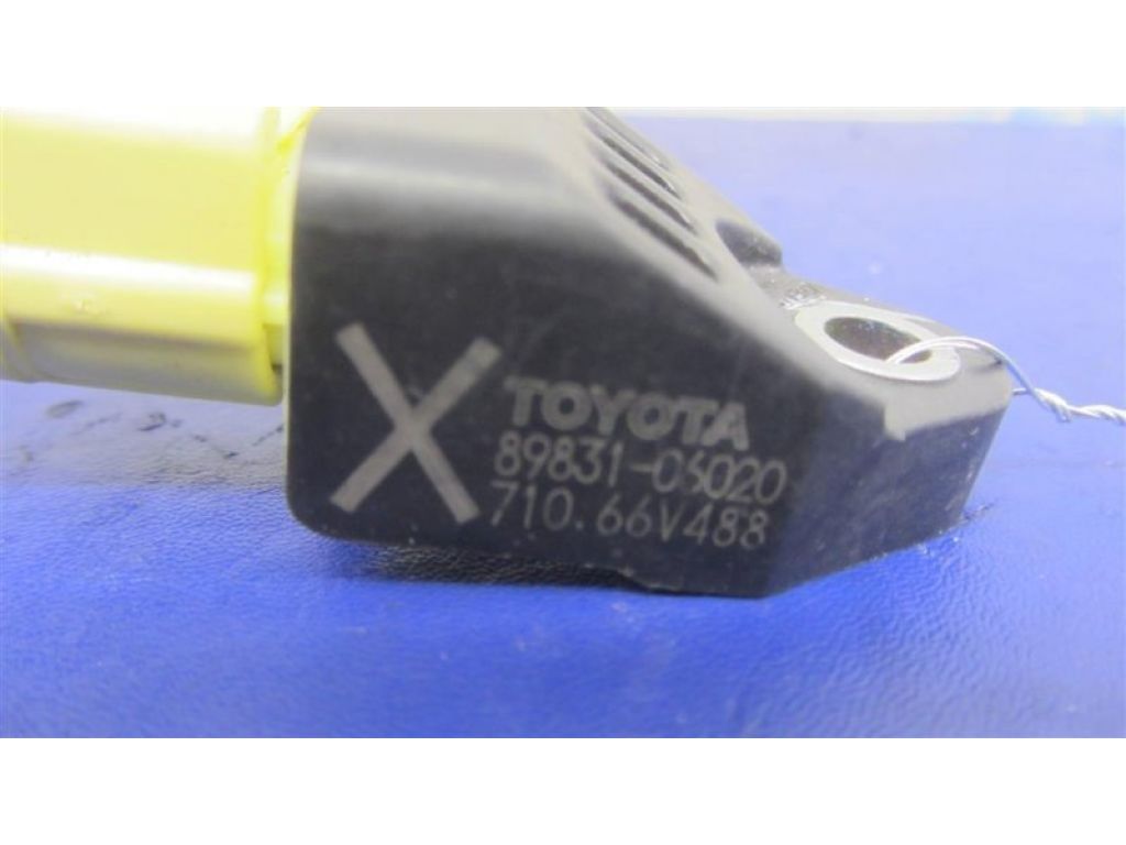 89831-06020 | Датчик удара TOYOTA CAMRY 40 06-11 - Фото 4