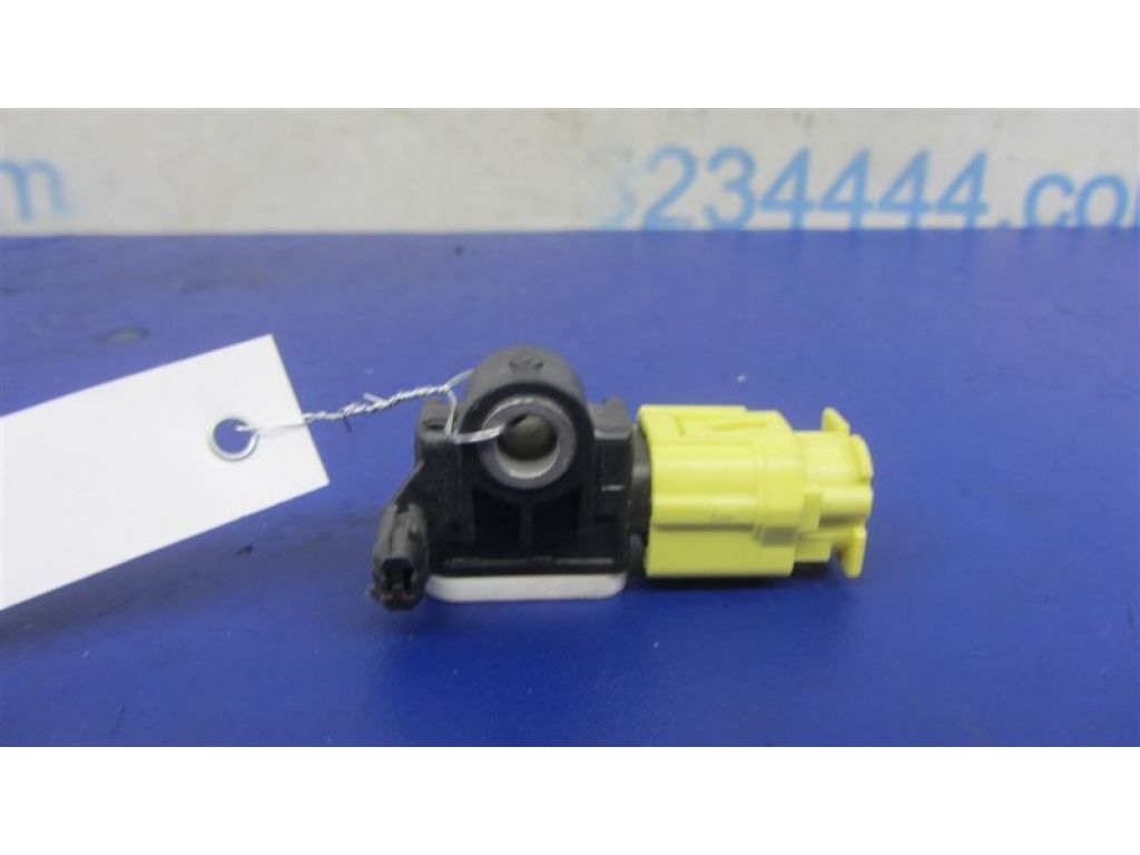 98830-3JA0A | Датчик удара задн. INFINITI QX56 / TITAN / ARMADA 04-16