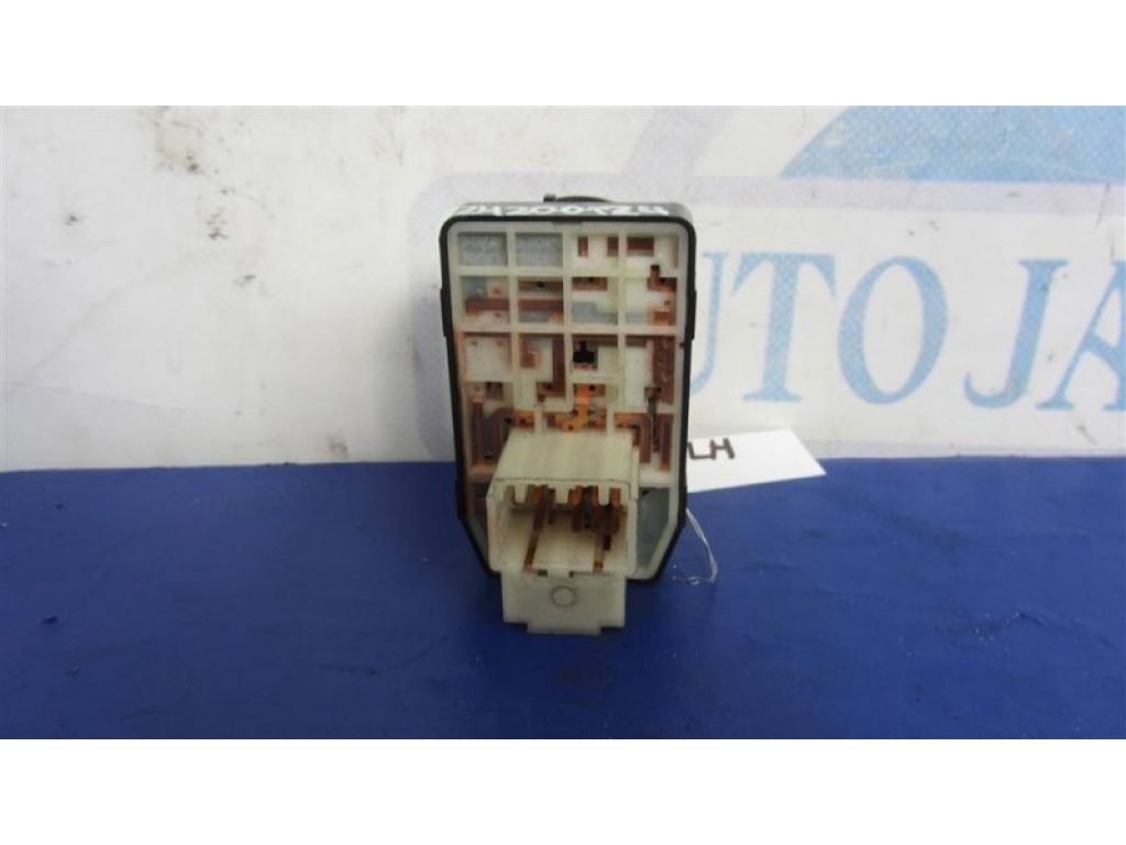 93573-3S000YDA | Блок керування дзеркалами HYUNDAI SONATA YF 10-14 - Фото 3