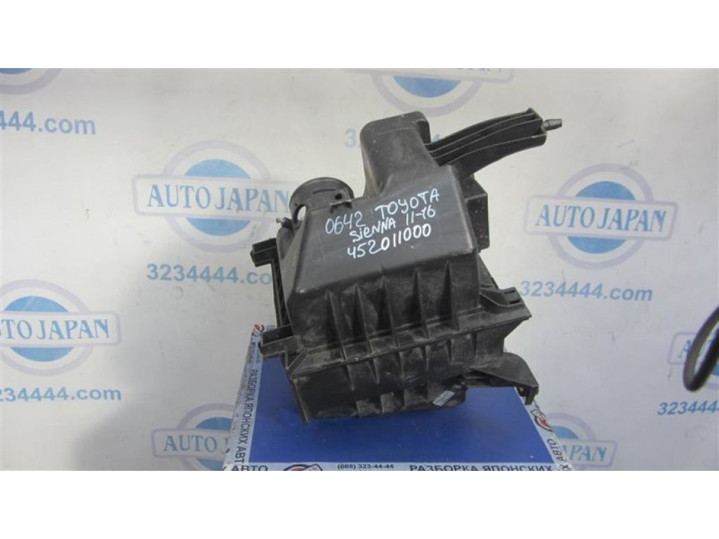 17711-0P022 | Корпус воздушного фильтра TOYOTA SIENNA 11-16