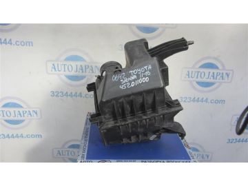 Корпус воздушного фильтра TOYOTA SIENNA 11-16