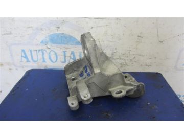 Кронштейн двигателя передн. INFINITI QX60/JX35 12-20