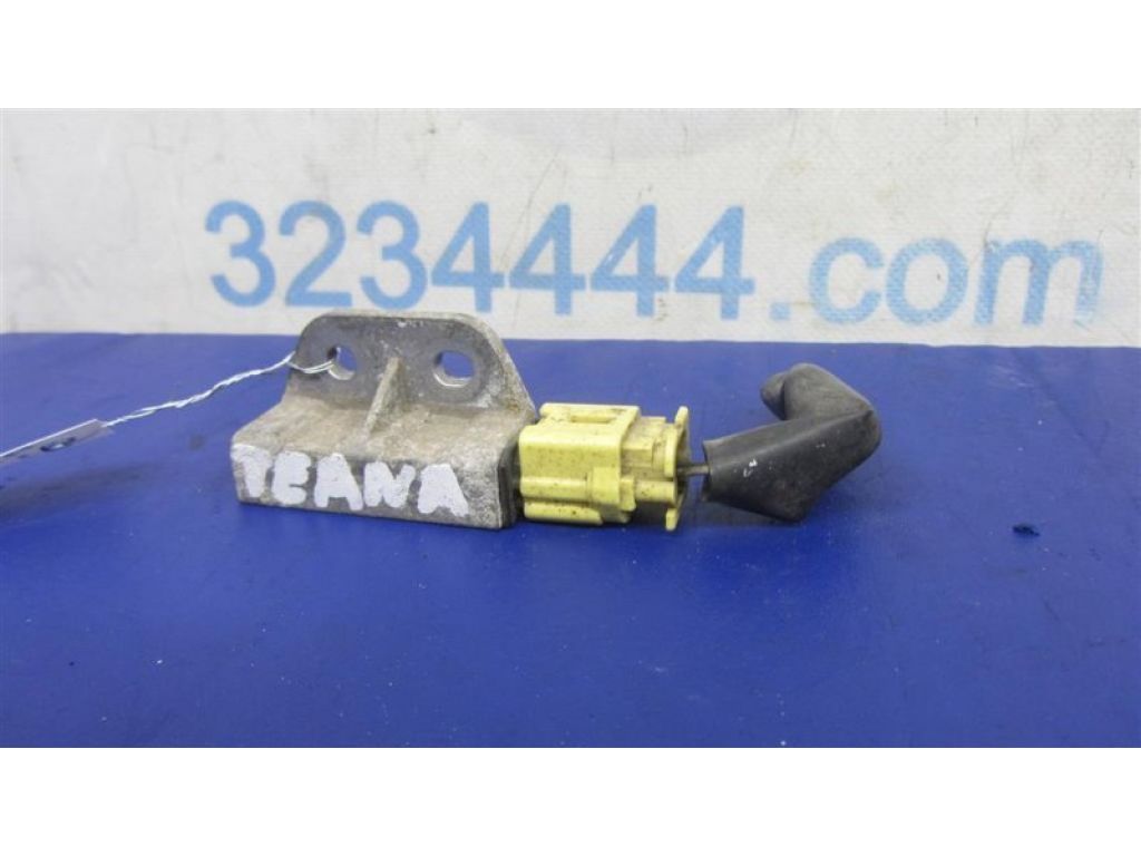98830-CN025 | Датчик удара NISSAN TEANA J31 03-07