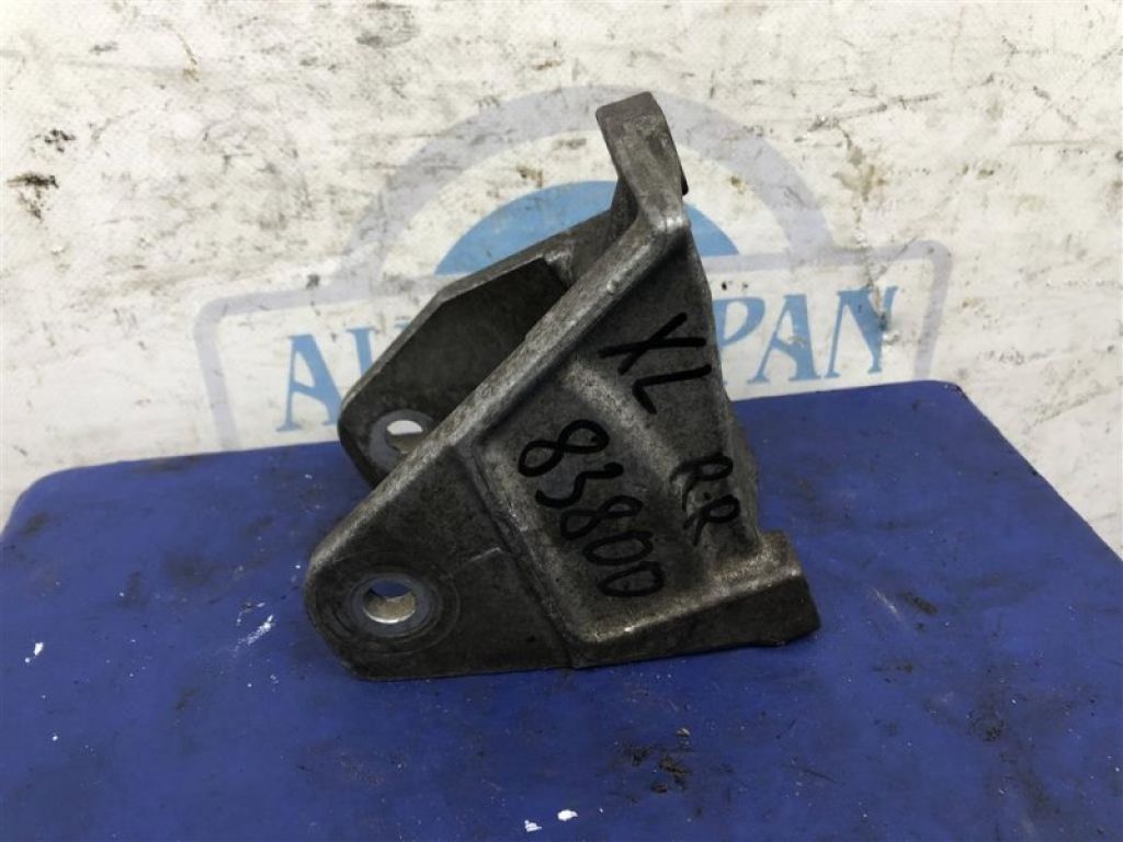 Кронштейн двигуна MITSUBISHI OUTLANDER XL 05-13