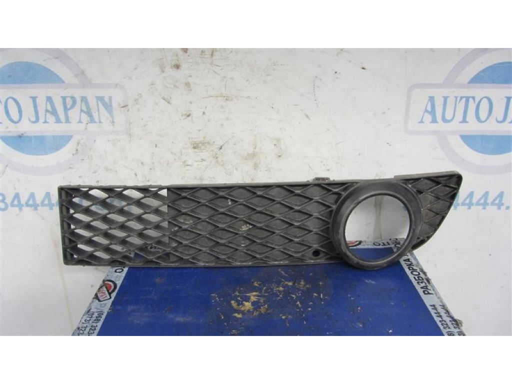 62256-EG600 | Накладка противотуманной фары прав. INFINITI M35/M45 04-10