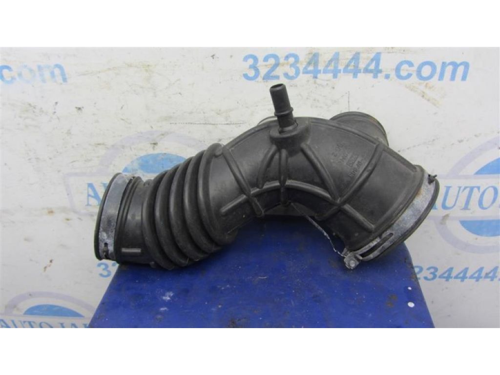 CY01-13-220A | Патрубок воздушного фильтра MAZDA CX-9 06-16 - Фото 3