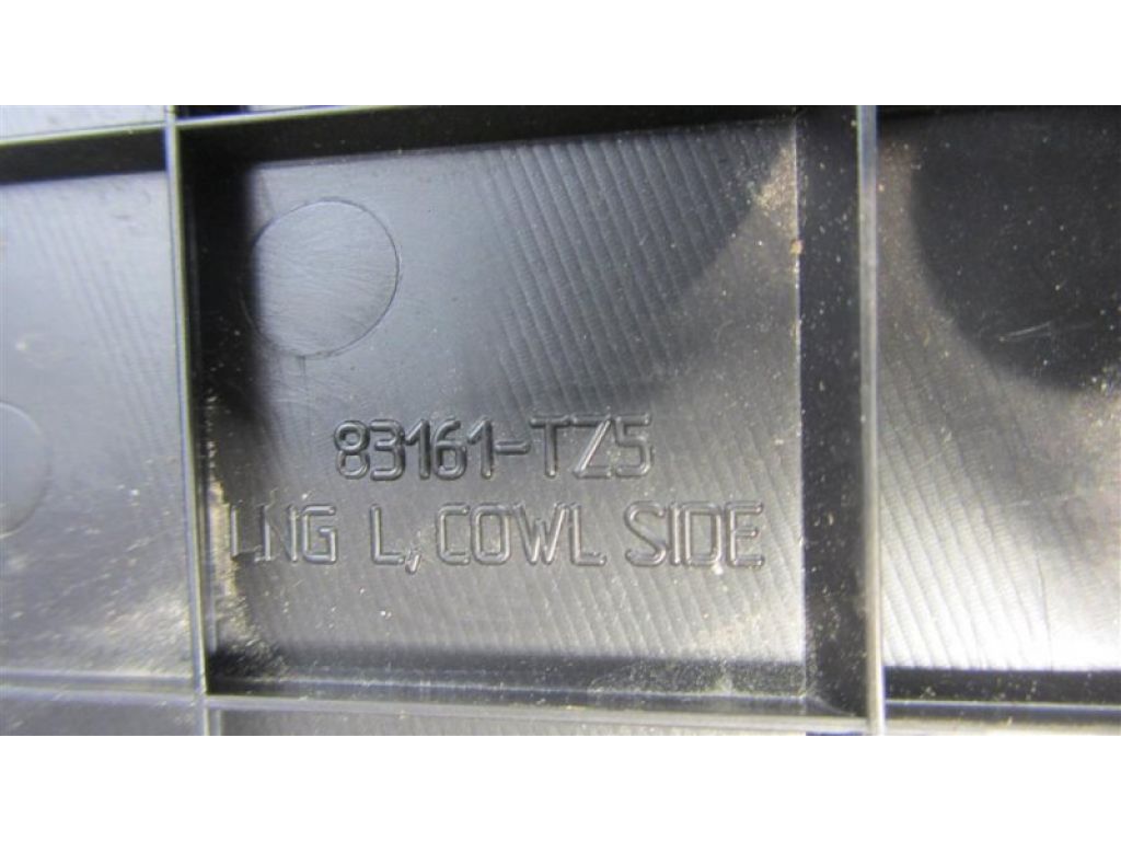 83161-TZ5-A00ZB | Накладка на стійку кузова передн. лів. ACURA MDX (YD3) 13-21 - Фото 4