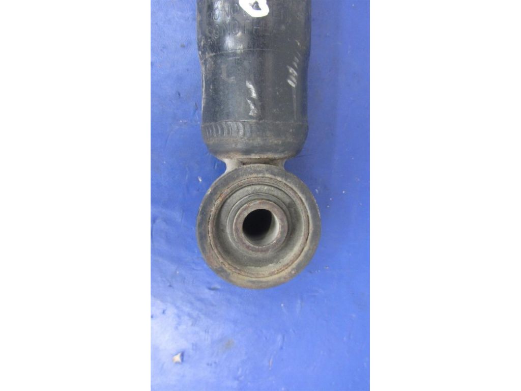 48010-50110 | Амортизатор передн. прав. LEXUS LS430 00-06 - Фото 3