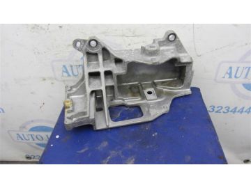 Кронштейн двигателя NISSAN JUKE 10-19