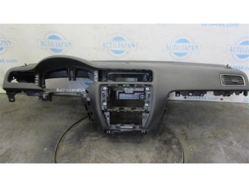 Торпедо VOLKSWAGEN JETTA USA 10-17