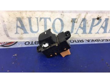 Кнопка стеклоподъемника задн. HYUNDAI ELANTRA MD 10-15