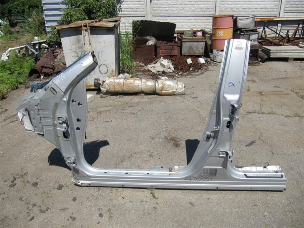 76033-9NA0A | Стойка кузова средняя лев. INFINITI QX60/JX35 12-20