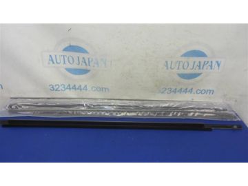 Молдинг двері верхній TOYOTA TUNDRA 07-13
