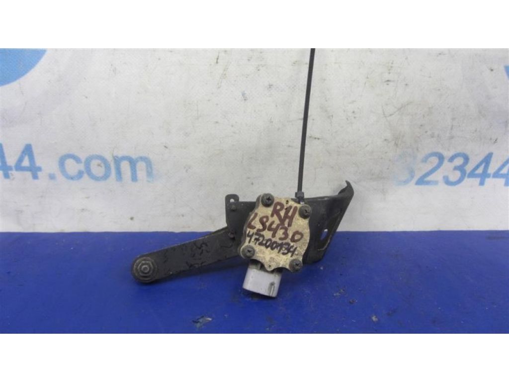 89407-48020 | Датчик положения кузова прав. LEXUS LS430 00-06