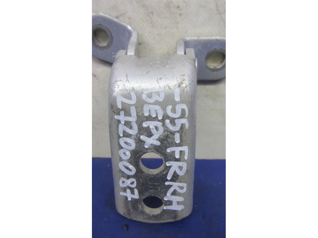 68710-0D091 | Петля двері верхня передн. прав. TOYOTA CAMRY 55 14-17 - Фото 2