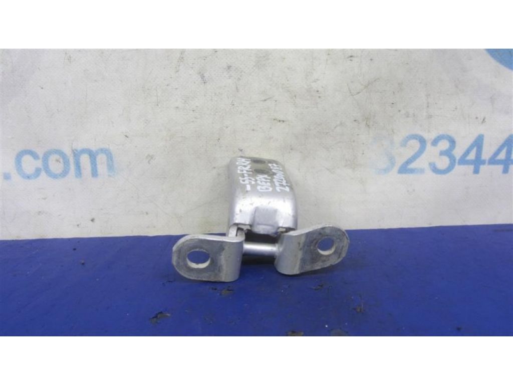 68710-0D091 | Петля двері верхня передн. прав. TOYOTA CAMRY 55 14-17 - Фото 3